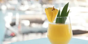 kale pineapple smoothie