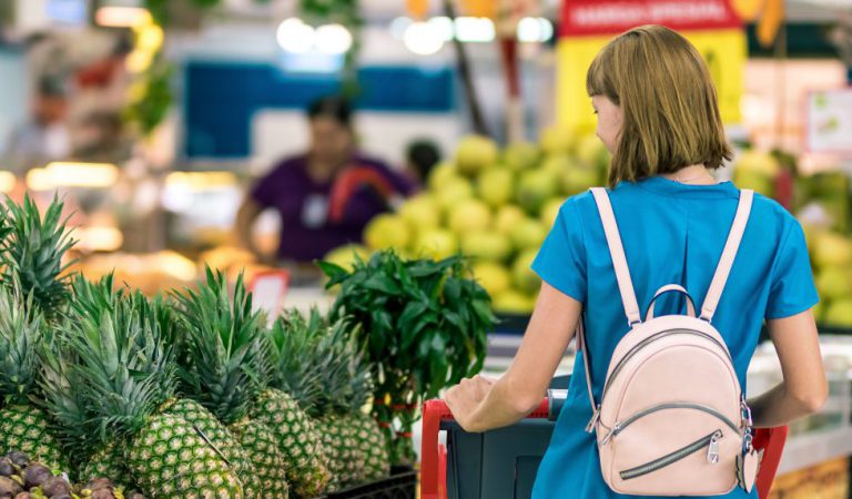 Mothers-to-be are eating Pineapple to induce Labor, can it work?