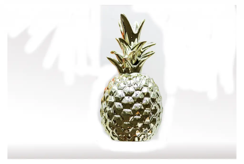 Golden Pineapple wallpaper for Mac and Desktop